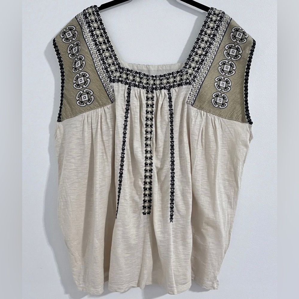 Lucky Brand top 3X Embroidered and lightweight .  Nice!!